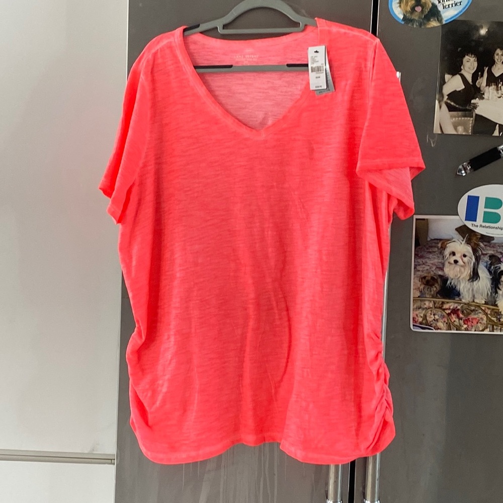 NWT Lane Bryant buched side Tee size 22/24